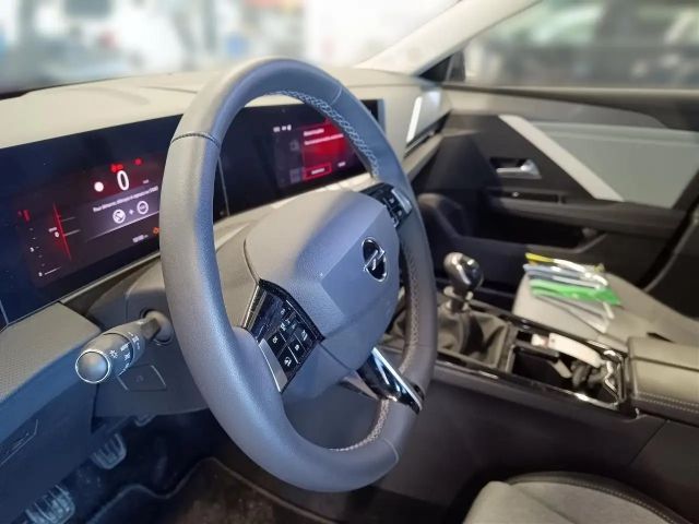 Opel Astra 1.2 Turbo Elegance