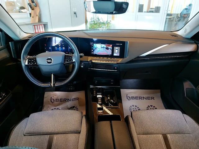 Opel Astra Elegance Sports Tourer