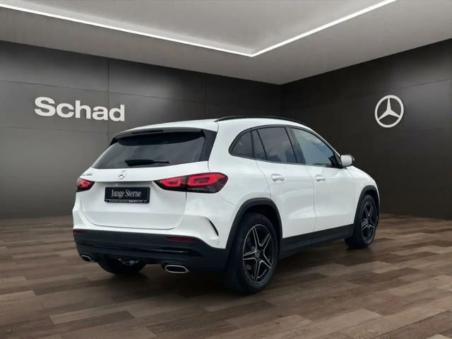 Mercedes-Benz GLA 200 AMG Line