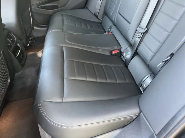 BMW 320 320i M-Sport Touring