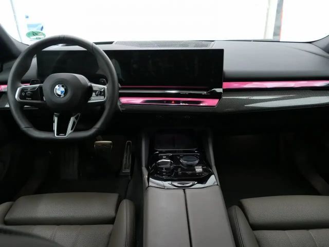 BMW 520 520d M-Sport Touring xDrive