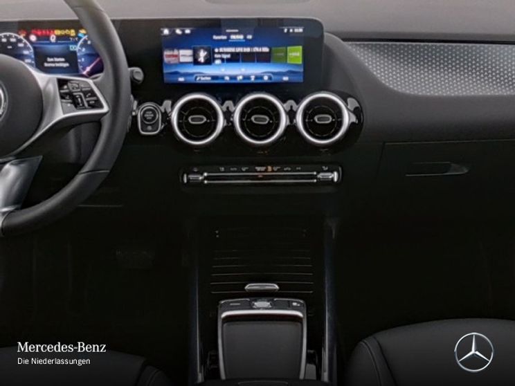 Mercedes-Benz GLA 180 Progressive
