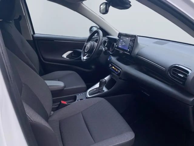 Toyota Yaris Hatchback Hybride Team D