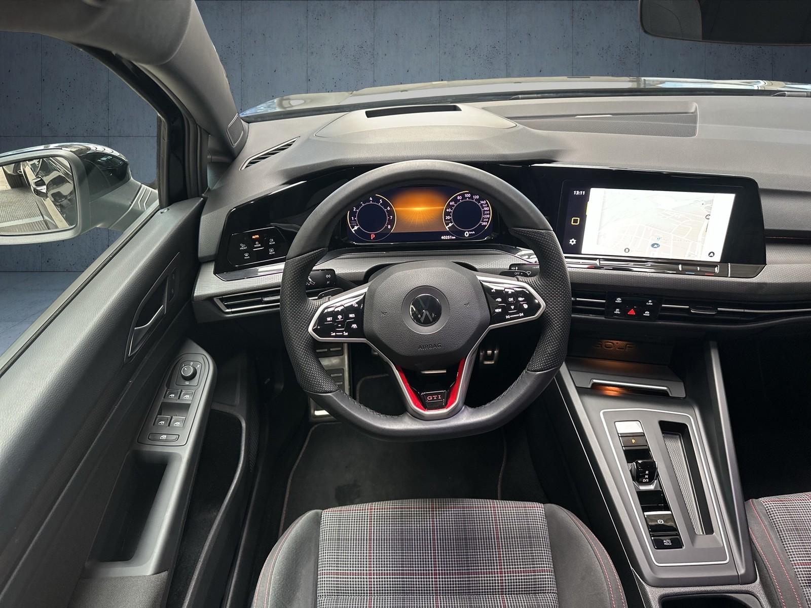 Volkswagen Golf 2.0 TSI DSG GTI