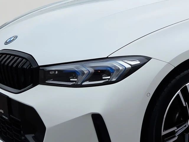 BMW 330 330e Touring xDrive