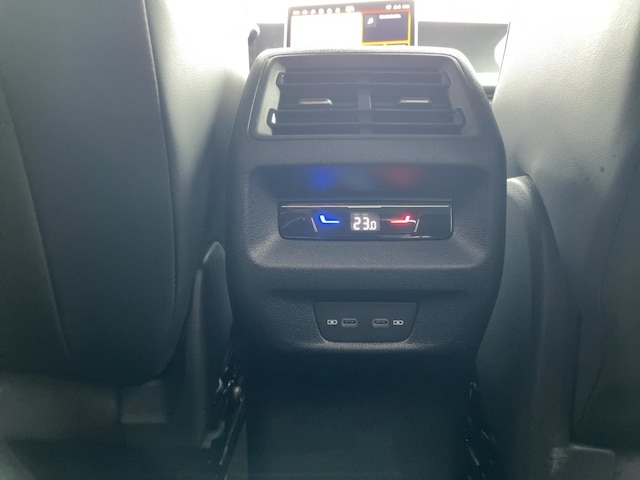 Volkswagen Tiguan APP+DAB+AHK+VIRT+ACC+LED+NAVI+PDC