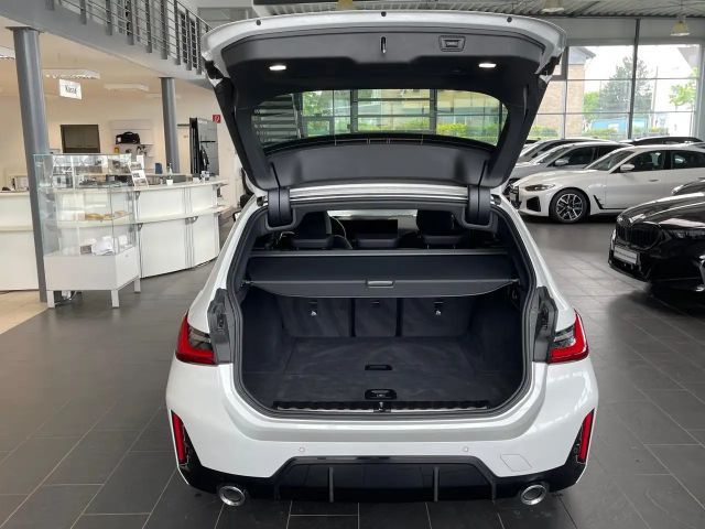 BMW 330 330i M-Sport Touring xDrive