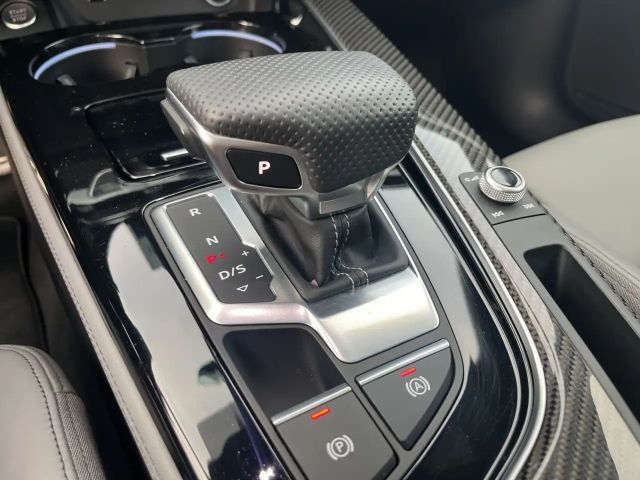 Audi A4 40 TFSI Quattro S-Line S-Tronic Sedan