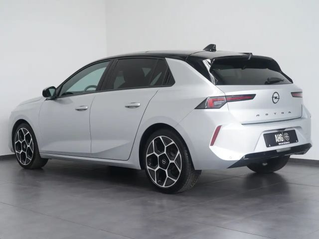 Opel Astra Ultimate