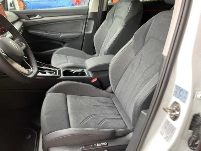 Volkswagen Golf DSG Golf VIII Style e-Golf