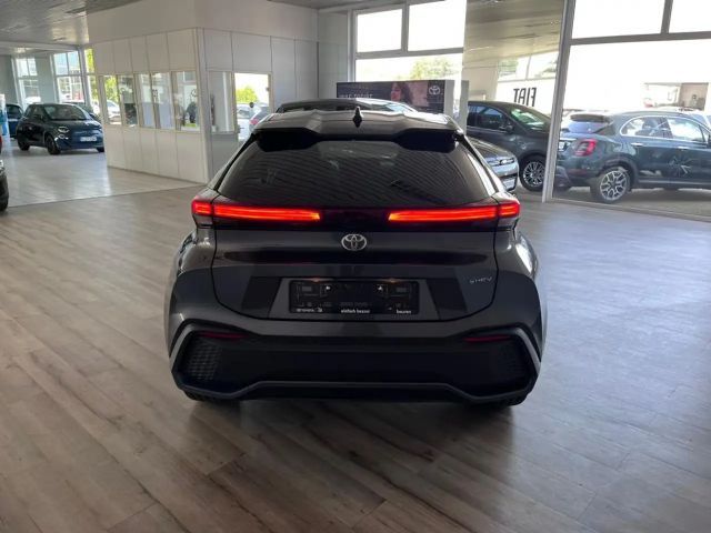 Toyota C-HR Hybride Team D