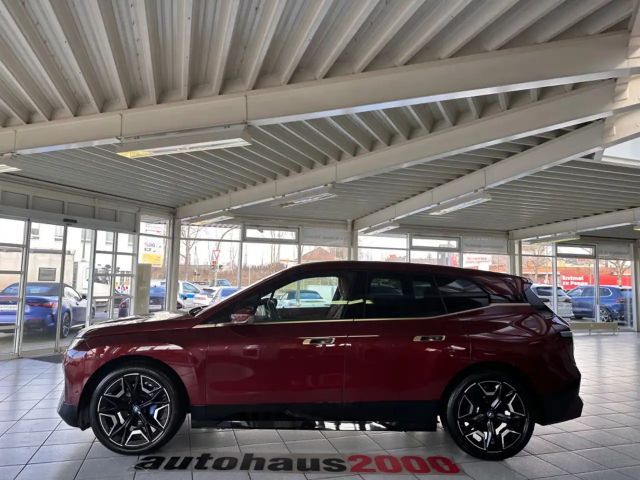 BMW iX xDrive