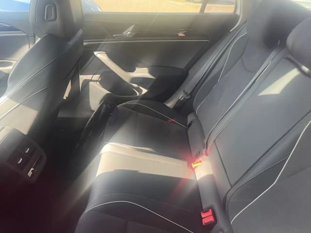 Volkswagen Passat 2.0 TDI Business DSG Variant