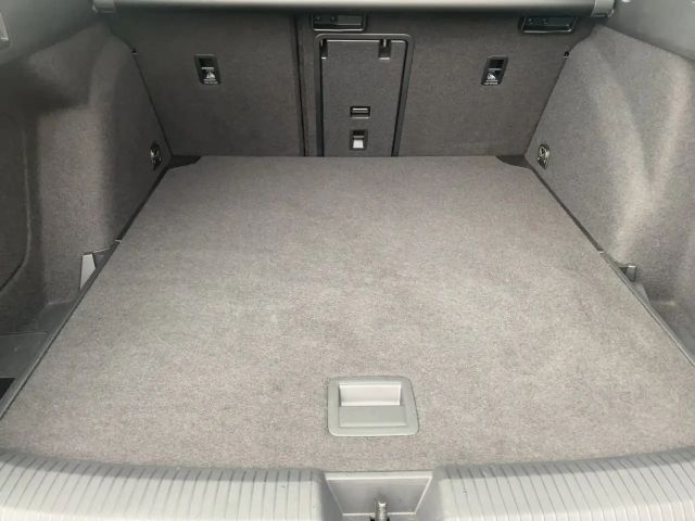 Volkswagen Golf DSG Life