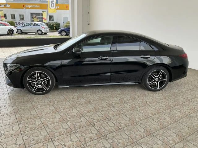Mercedes-Benz CLA 200 AMG Line CLA 200 d Coupé