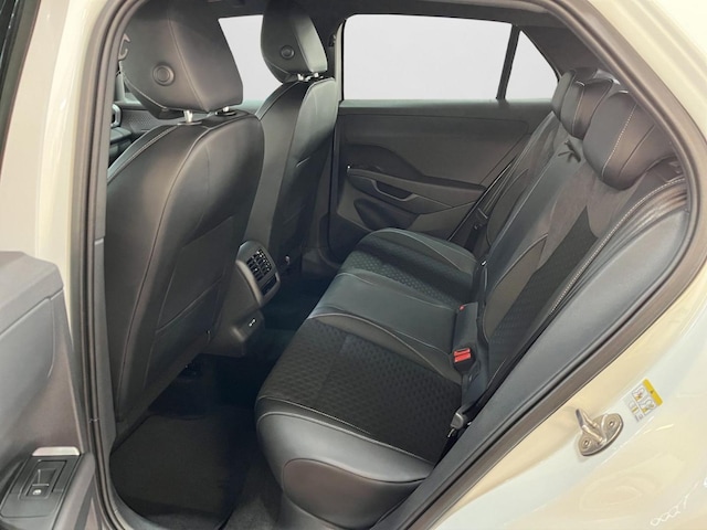 Volkswagen T-Roc 1.5 eTSI DSG IQ.Drive R-Line