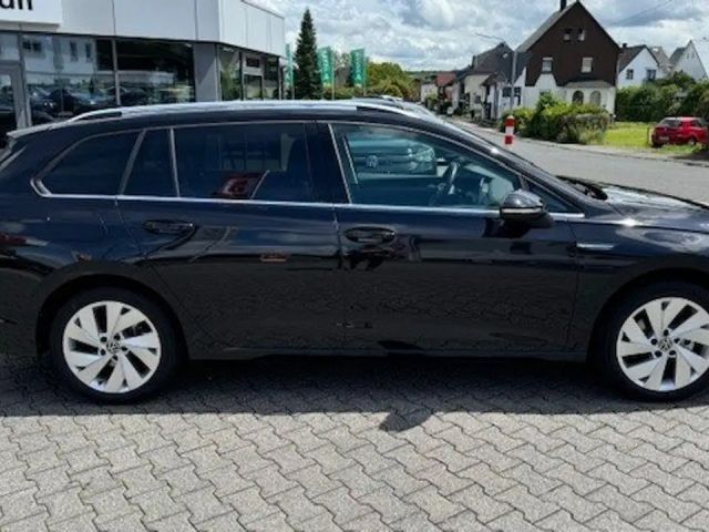 Volkswagen Golf Style Variant