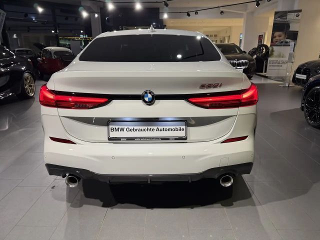 BMW 220 220i Coupé M-Sport