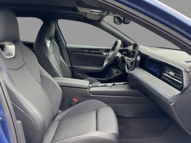 Volkswagen Passat DSG R-Line