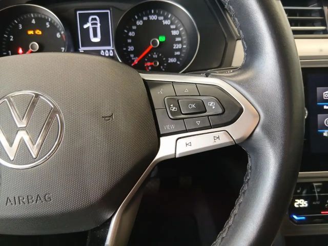 Volkswagen Passat 1.5 TSI DSG Variant