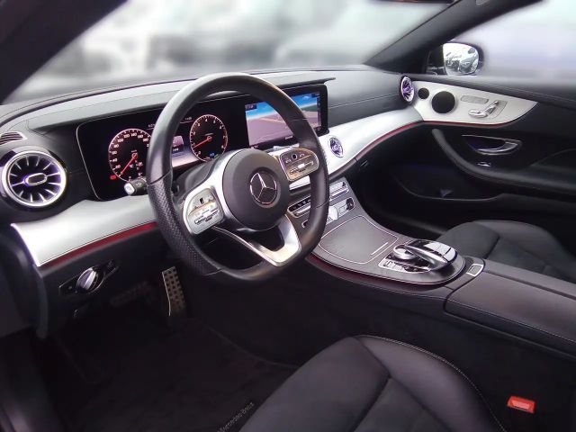 Mercedes-Benz E 200 AMG Line Coupé