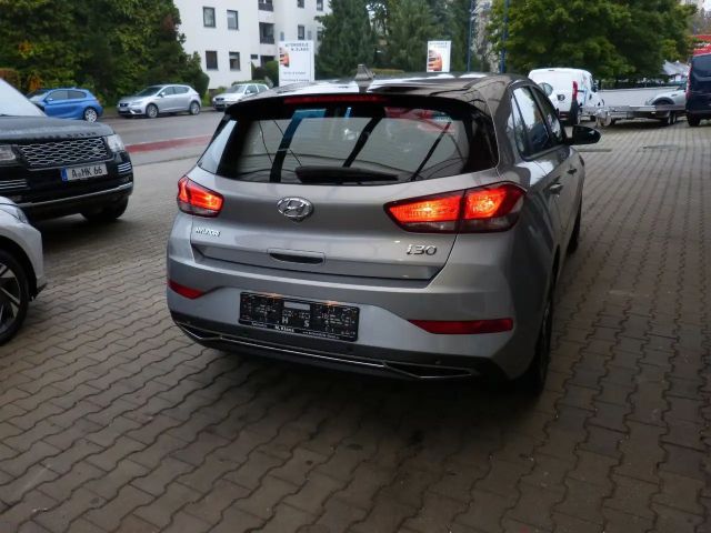 Hyundai i30 AUT. APPLE SHZ LHZ KLIMAAUT. KAMERA