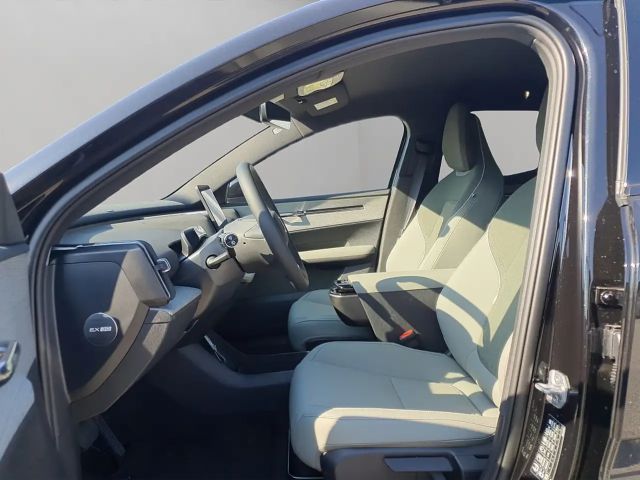 Volvo EX30 Extended range Plus Single motor