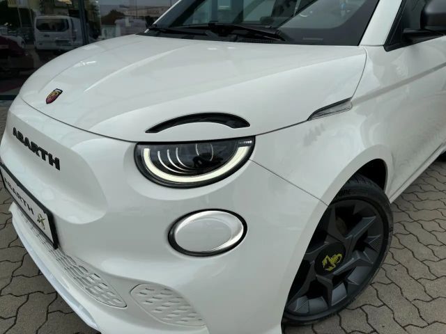 Abarth 500e e Abarth