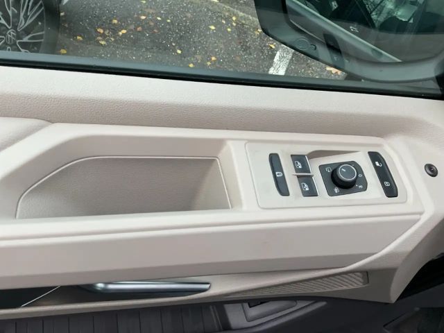 Volkswagen Multivan Life T7