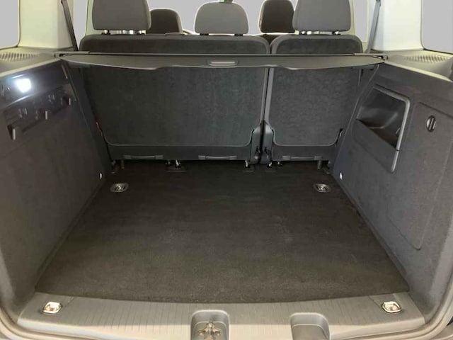 Volkswagen Caddy Caddy 2,0 TDI *NAVI*AHK*R-CAM*GRA*SHZ*DAB*ALU*