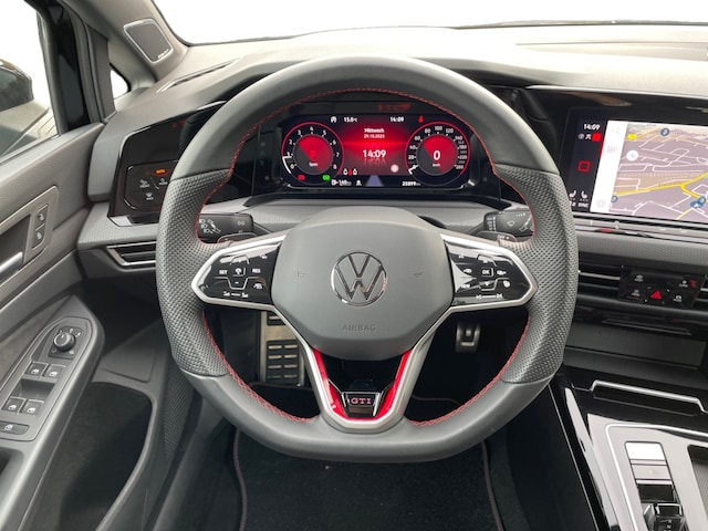 Volkswagen Golf 2.0 TSI DSG