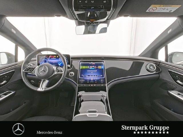 Mercedes-Benz EQE 300 Sedan