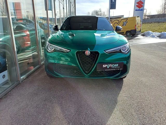 Alfa Romeo Stelvio AT8 Q4 Quadrifoglio Turbo