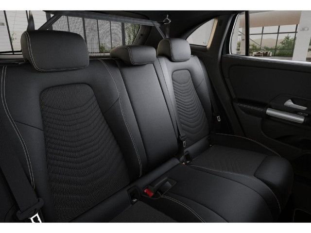 Mercedes-Benz GLA 200 GLA 200 d