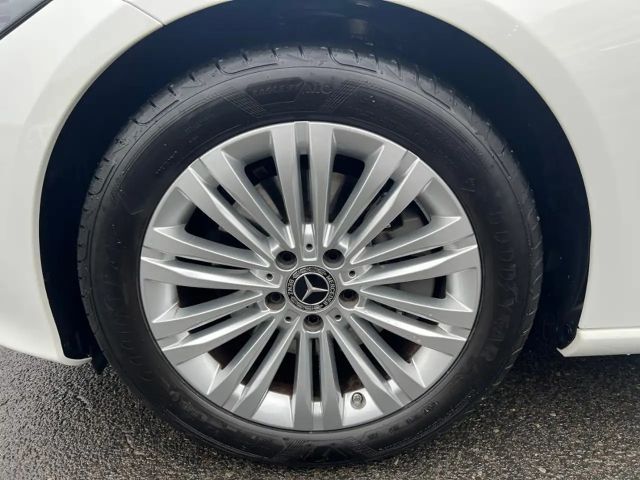 Mercedes-Benz C 200 AVANTGARDE C 200 d Estate