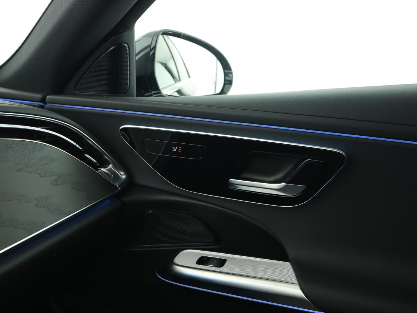 Mercedes-Benz E 200 AVANTGARDE Premium Sedan