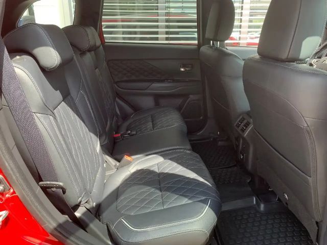 Mitsubishi Outlander 4WD PHEV