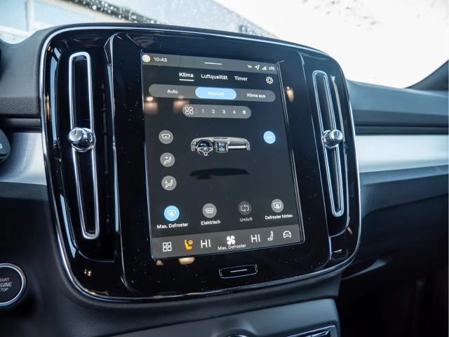 Volvo XC40 Dark Plus