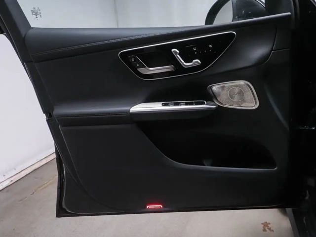 Mercedes-Benz GLC 300 4MATIC AMG Line