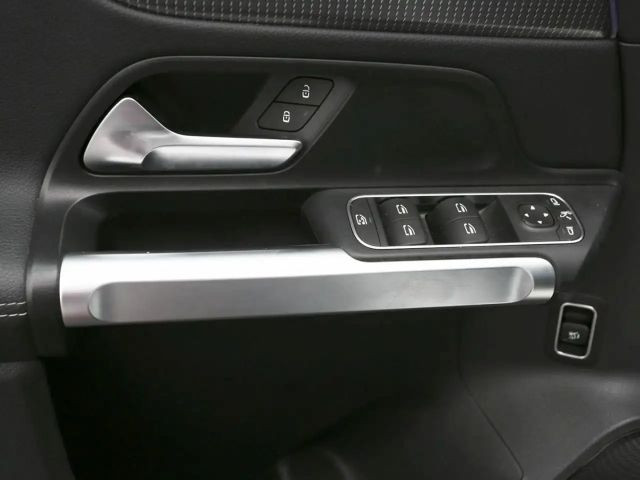 Mercedes-Benz EQB 300 4MATIC Progressive