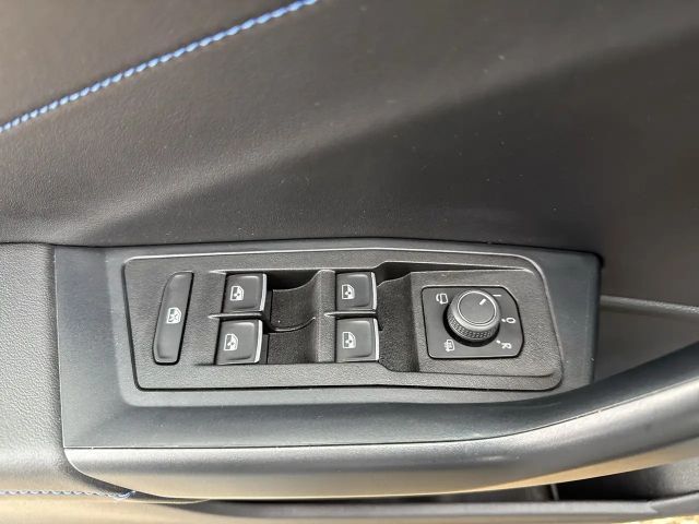 Volkswagen T-Roc R / R-Performance / Akrapovice