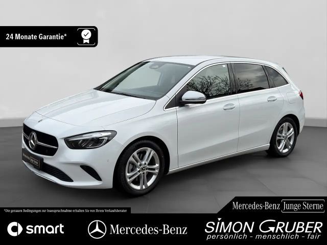 Mercedes-Benz B 200 Progressive Sedan