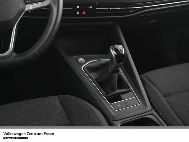 Volkswagen Golf Life Variant