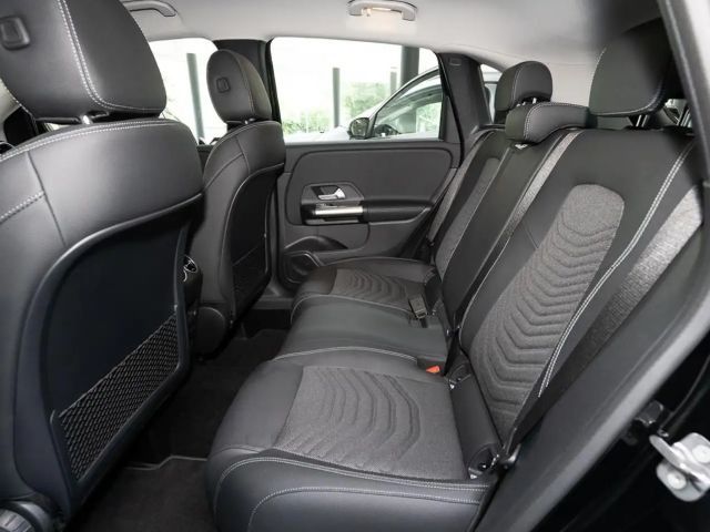 Mercedes-Benz B 180 W-Paket ParkAss. LED SpurH el.Heck LM KAM