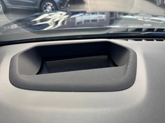 BMW 530 xe LASER+LEDER+HUD+ACC+PANO+DAB+BT+MFL+AHK+