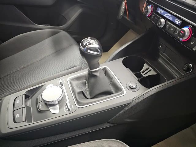 Audi Q2 30, Kamera,LED,Sitzheizung,PDC