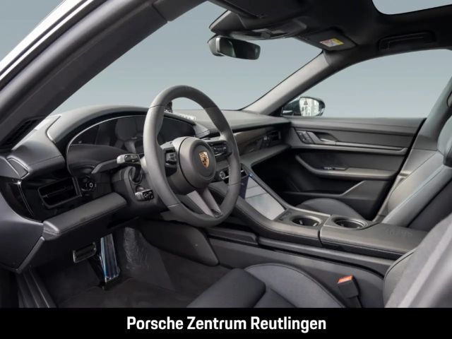 Porsche Taycan 4S Cross Turismo