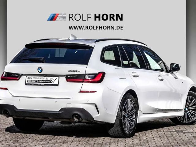 BMW 330 330e M-Sport Touring