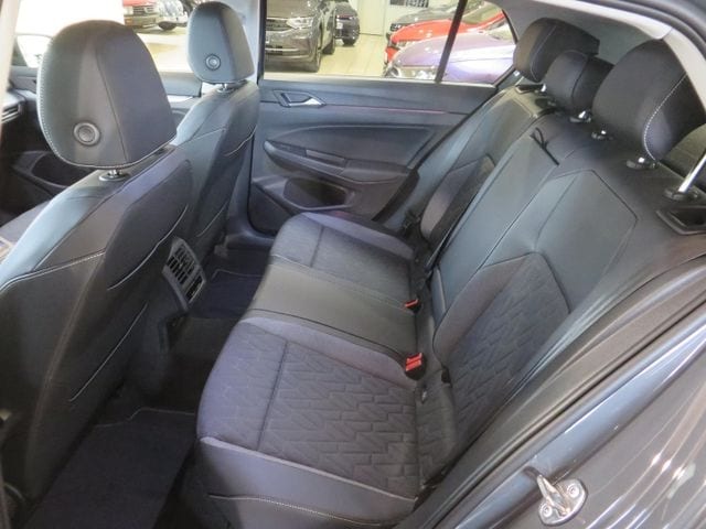 Volkswagen Golf 1.5 eTSI DSG Golf VIII