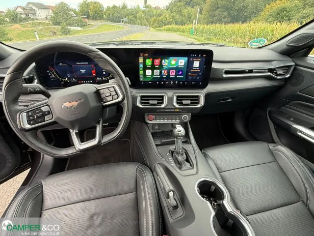 Ford Mustang Fastback GT 5.0 V8